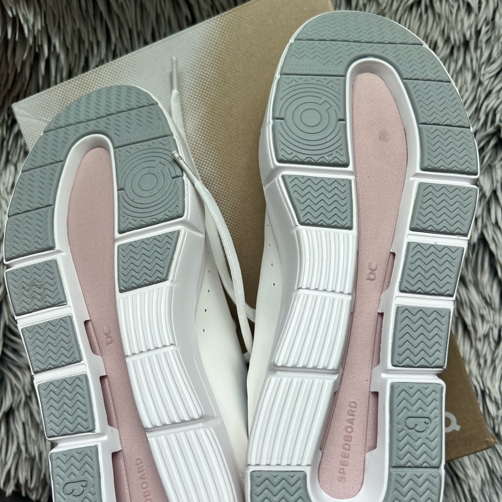 On The Roger Advantage (women’s size 11) BRAND NEW- NEVER WORN! - Picture 6 of 7
